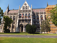 18.08.2012 15:33:08
Fujifilm FinePix F550EXR
Budapest (Heimfahrt)
Rumänien 2012
Rumänien